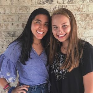 Meet your Posher, Alyssa grace